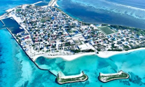 Aerial_view_of_Hoarafushi,_Haa_Alif_Atoll,_Maldives